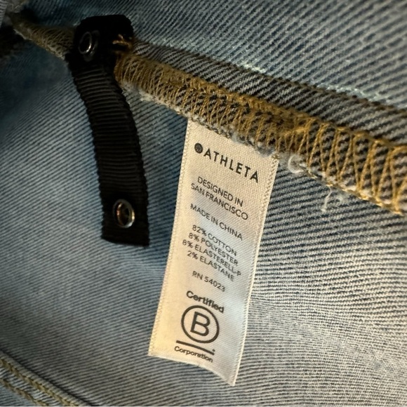 Athleta Light Blue Denim Jean Jacket Womens Size Small - Picture 7 of 7